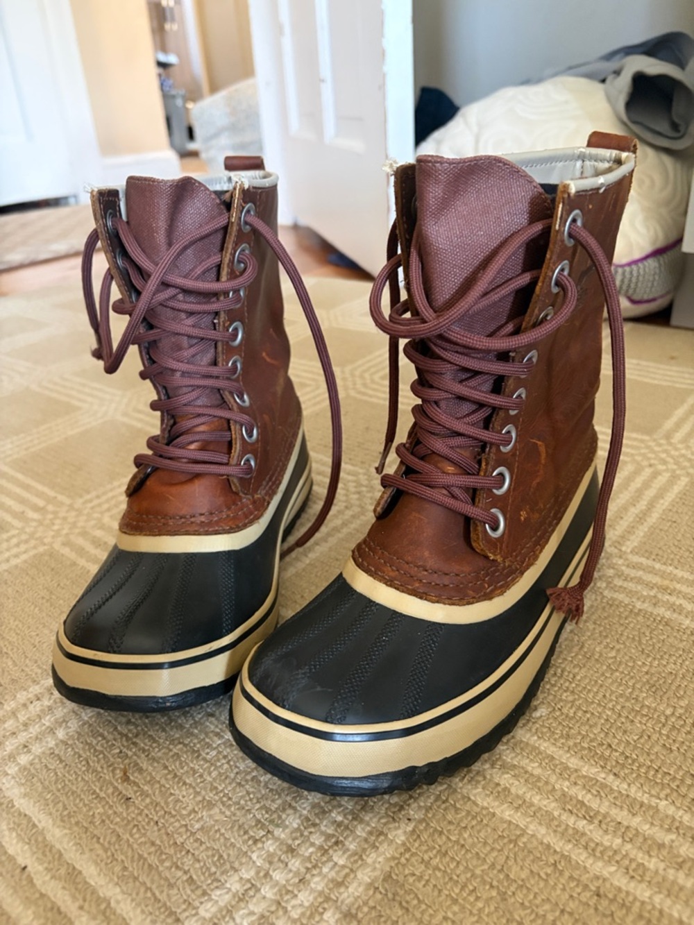 Kids size 5 Brown and Black Sorel Duck Boots